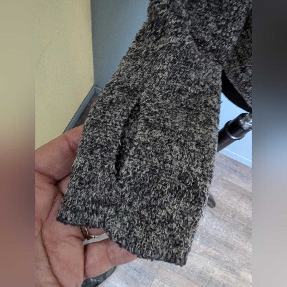 Barefoot Dreams Cozy Gray Hoodie Sweater - Picture 7 of 16